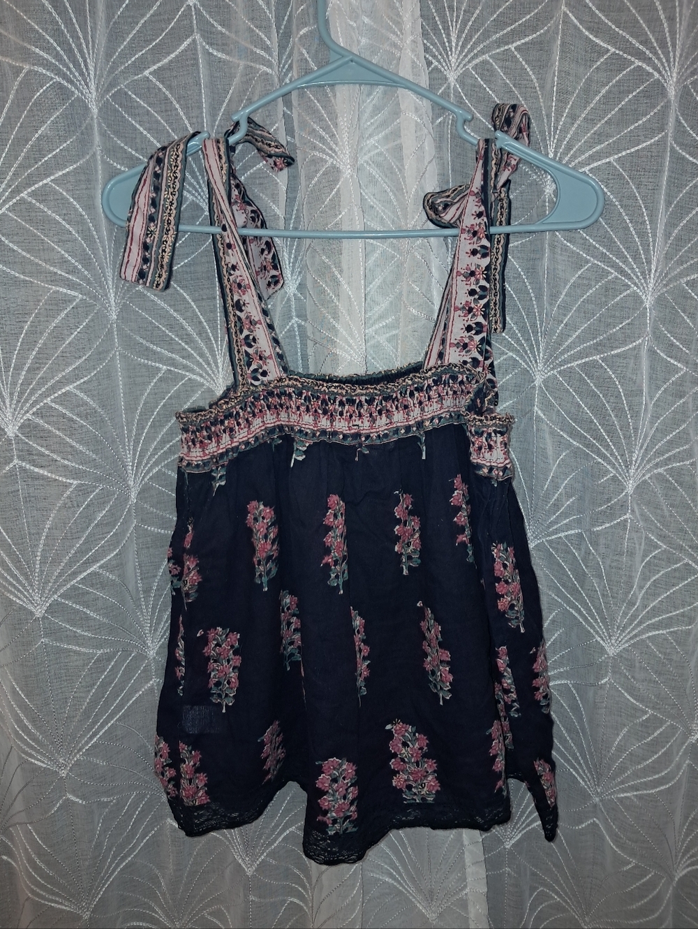 M.A.B.E. brand Women's size medium, 100% cotton top - Picture 3 of 8